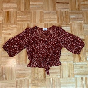 NWOT - Flowy Floral V-Neck Crop Top with Puffy Sleeves - Picnic / Boho